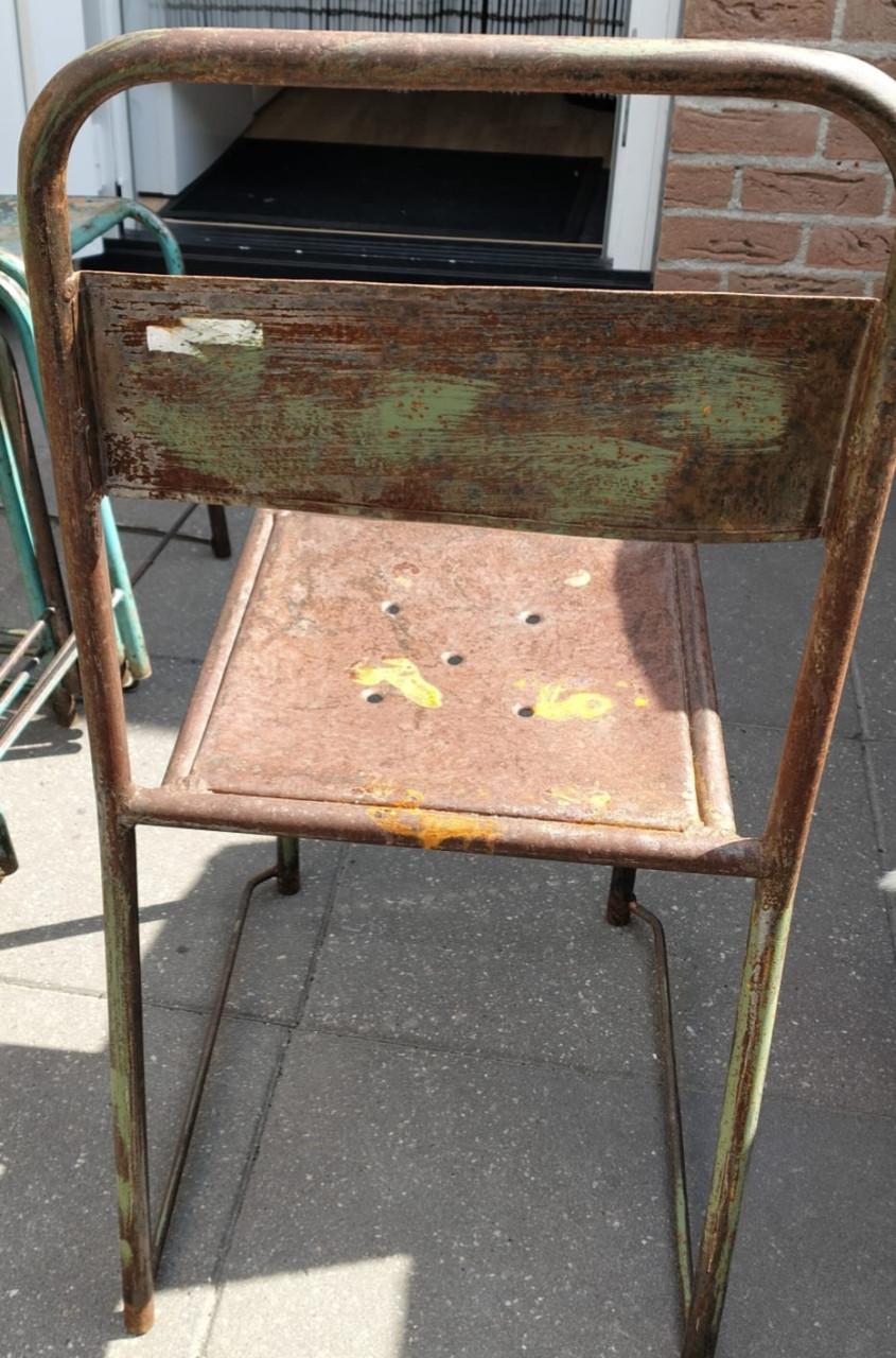 Vintage industriële stoeltjes