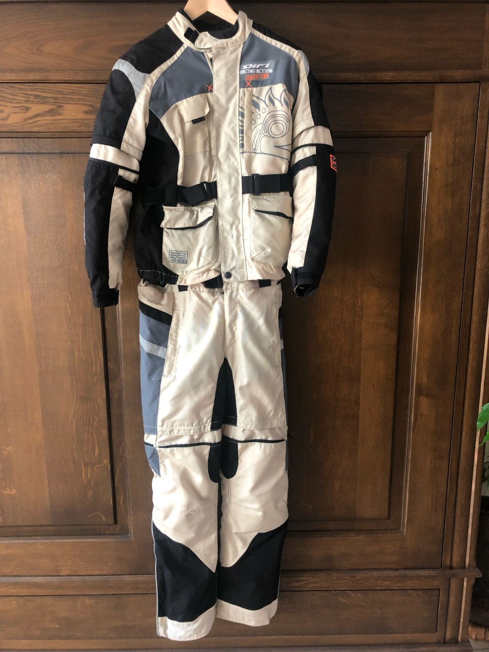 Difi junior motorpak maat 152