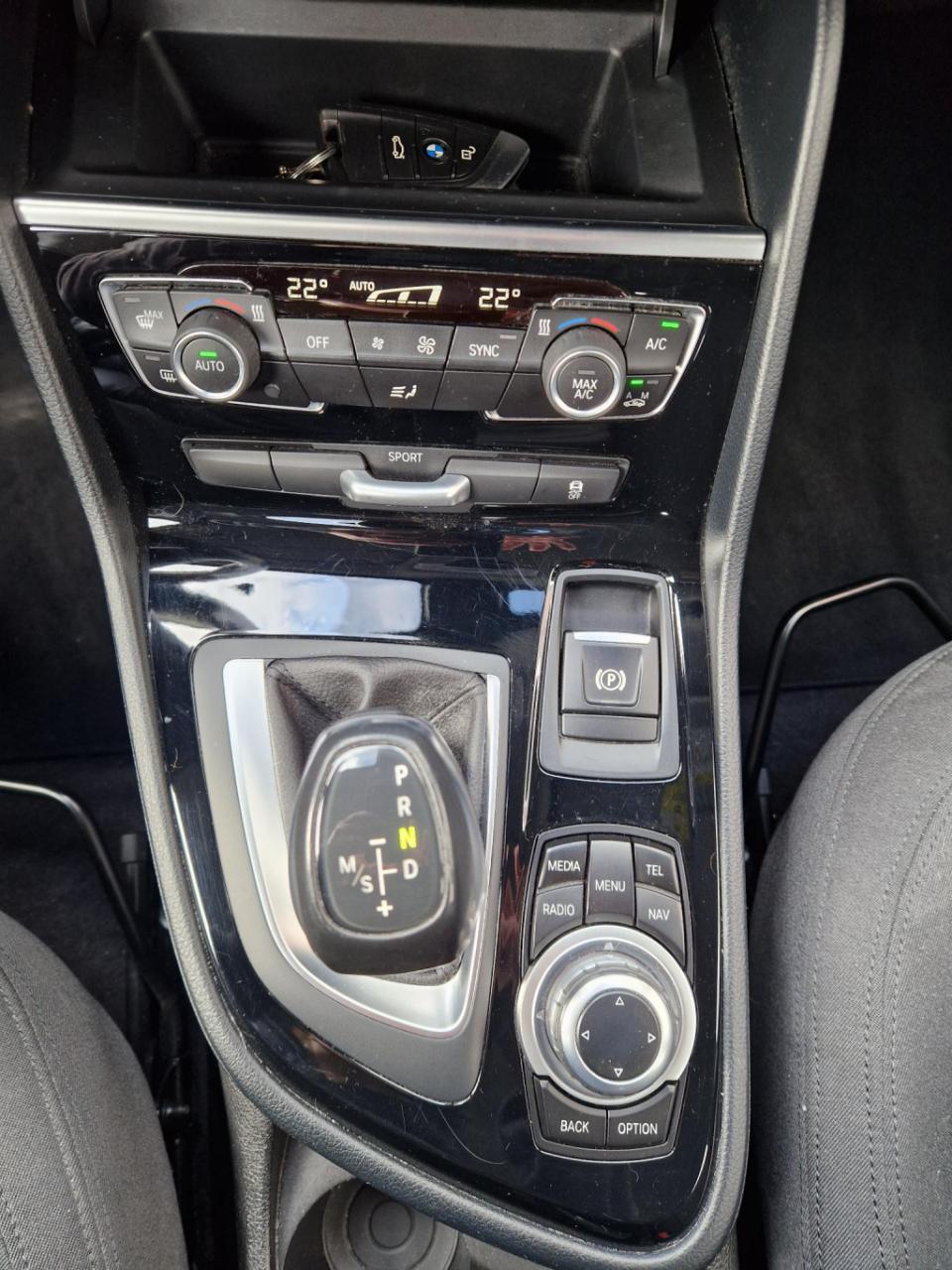 BMW 2-serie active tourer 218i essential