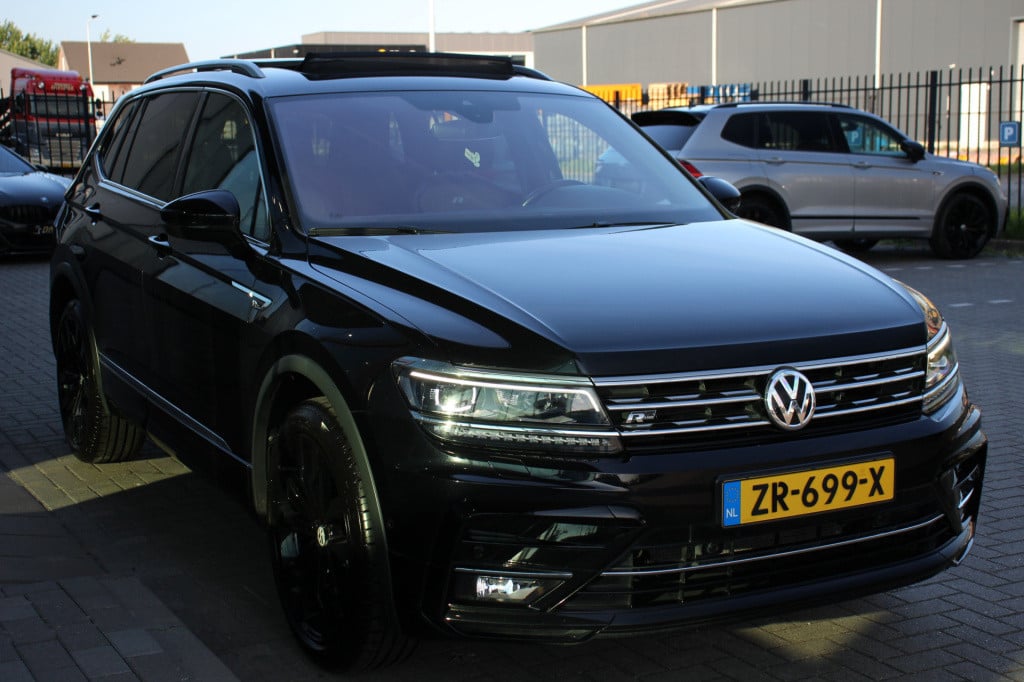 Volkswagen Tiguan Allspace 1.5 tsi highline r-line 7p. pano | acc | el.trek