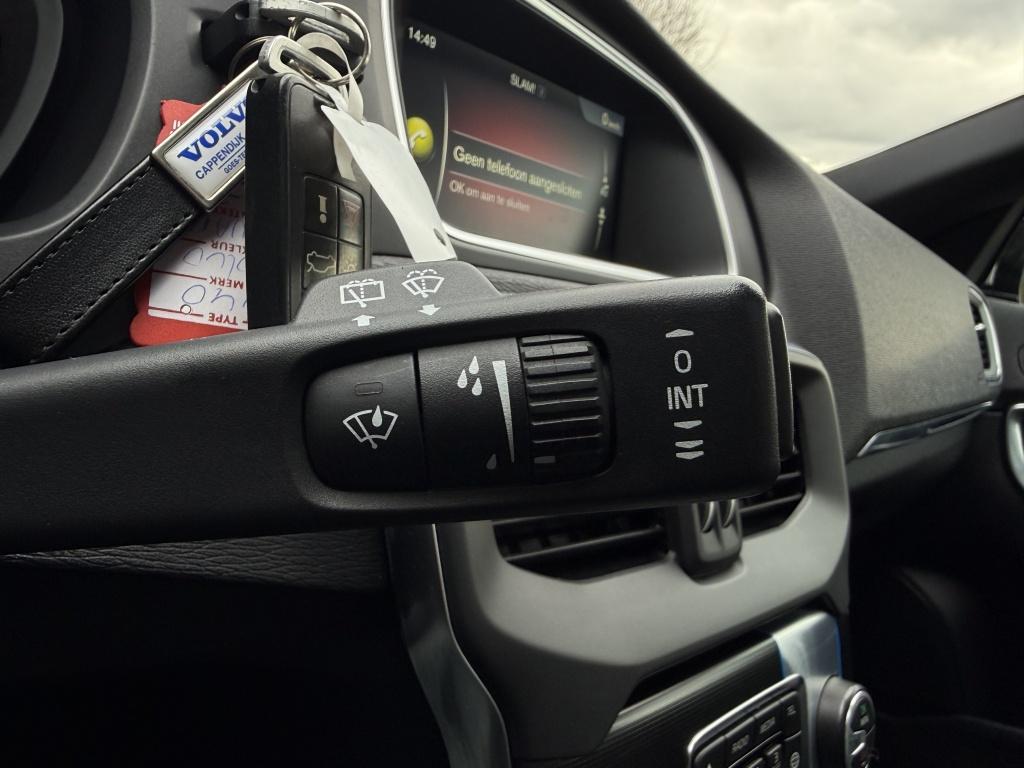 Volvo V40 2.0 t5 r-design