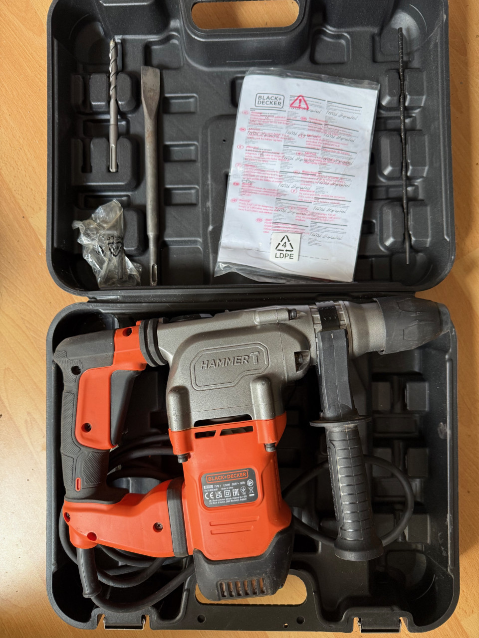 Te Koop Klopboor Black +Decker BEHS03