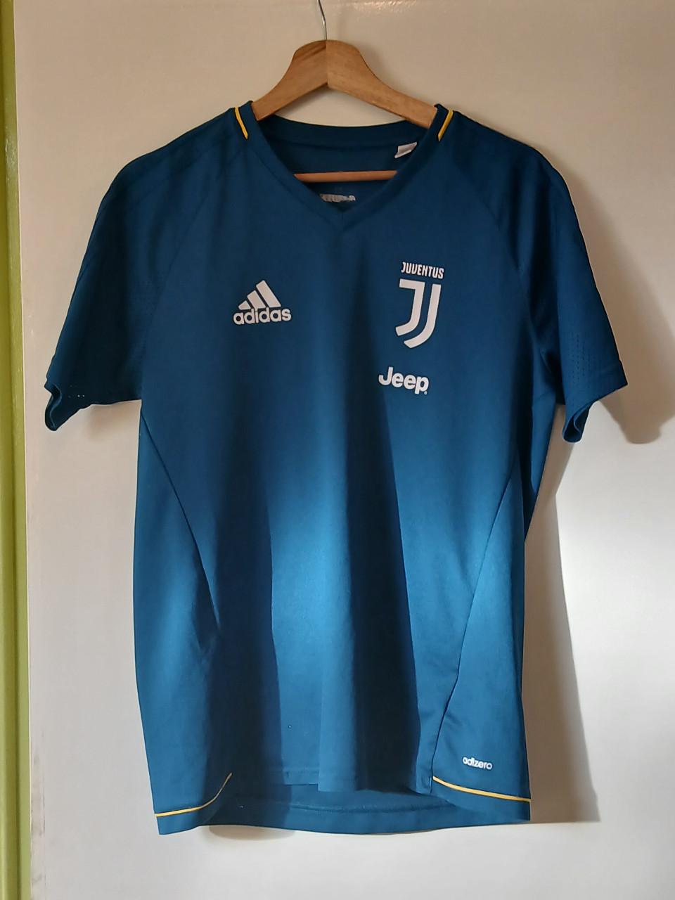 Juventus shirt maat M