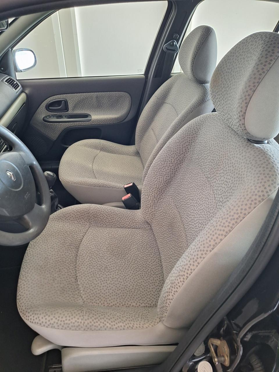 Te koop Renault Clio 1.2 16v Team Spirit!!!