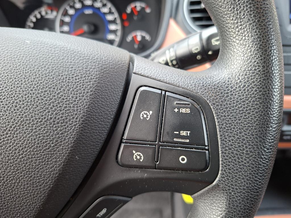 Hyundai I 10 1.0i i-motion comfort cruise control