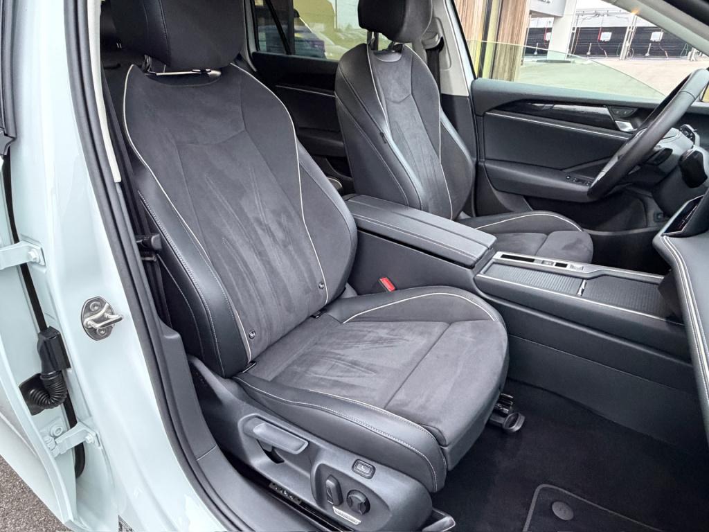 Volkswagen Passat variant 1.5 ehybrid business | dode hoek | camera | trekh