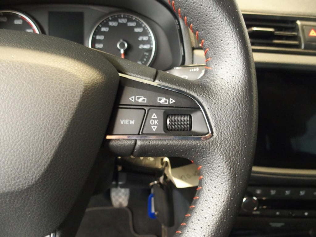 Seat Ibiza 1.0 tsi fr business intense nl auto, camera, appconnect, pdc, cr