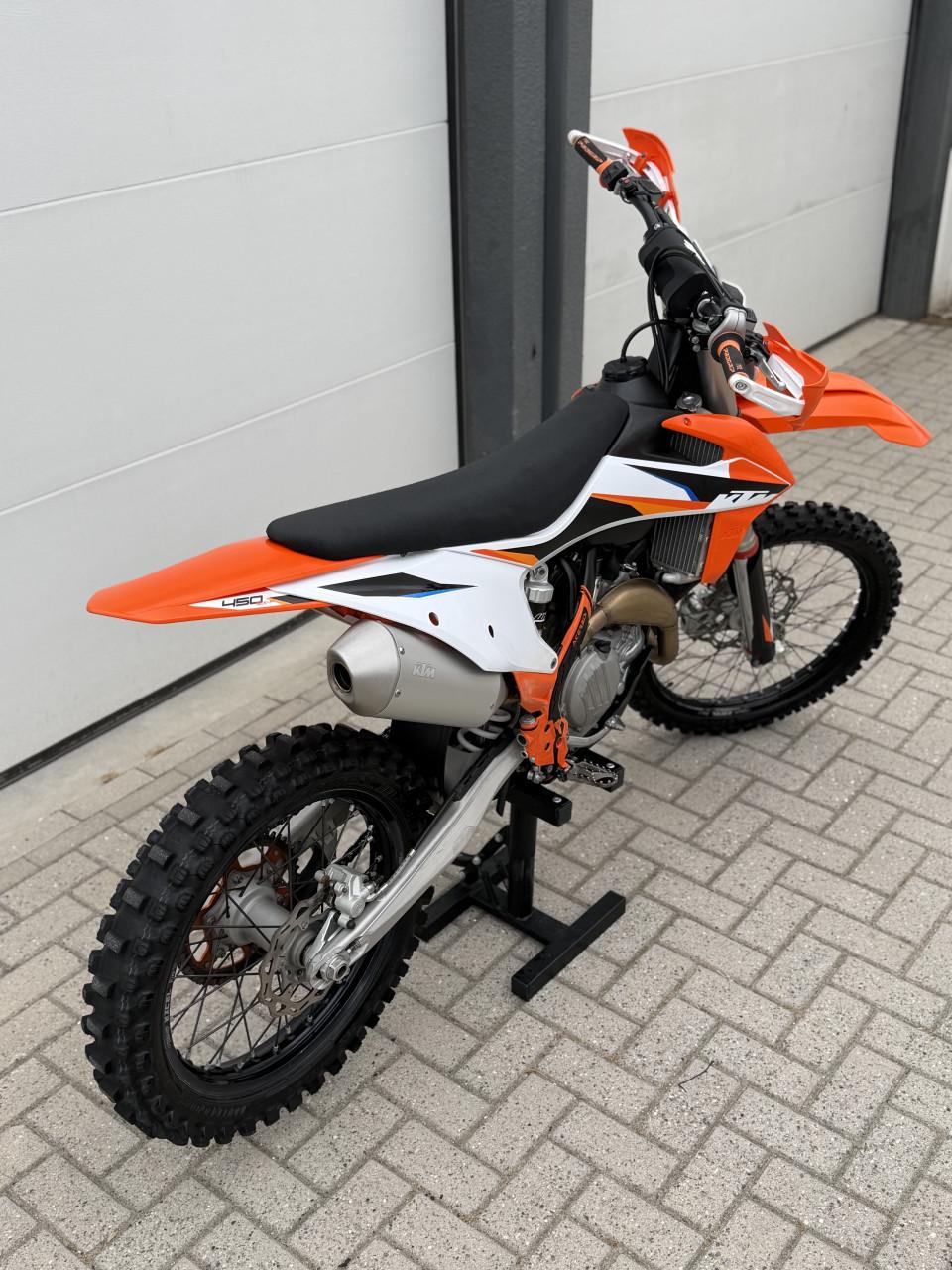 KTM 450 SX-F Crossmotor 2 uur (bj 2019)