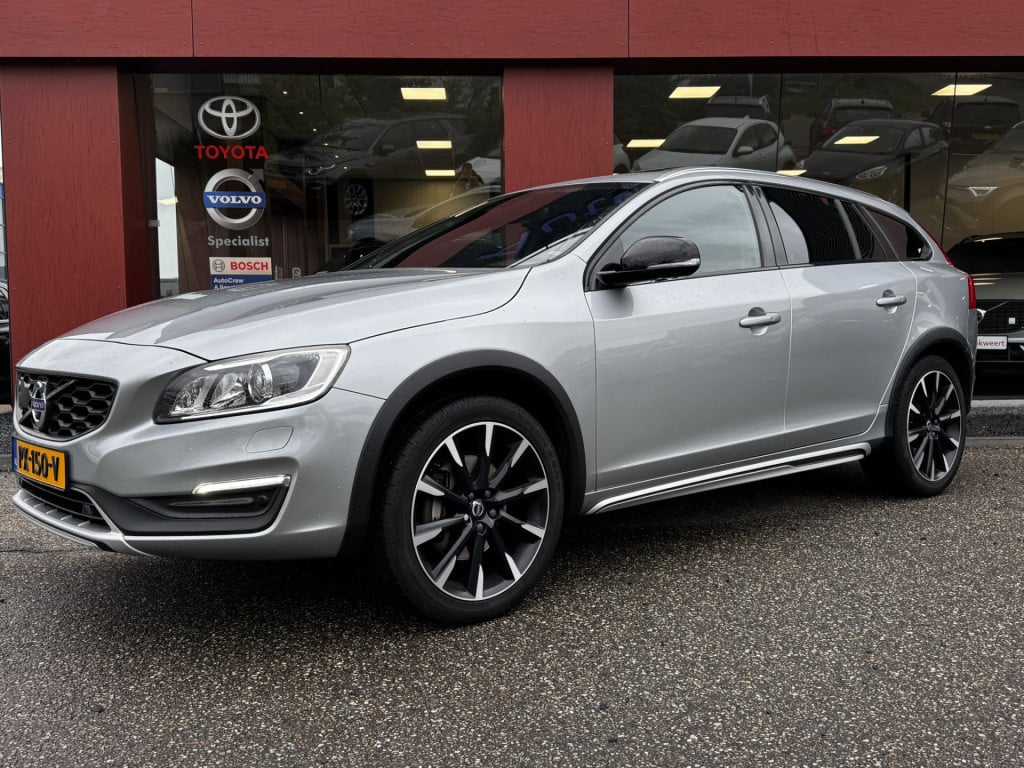 Volvo V60 cross country 2.0 t5 polar+ | 19" lmv | on-call | trekhaak