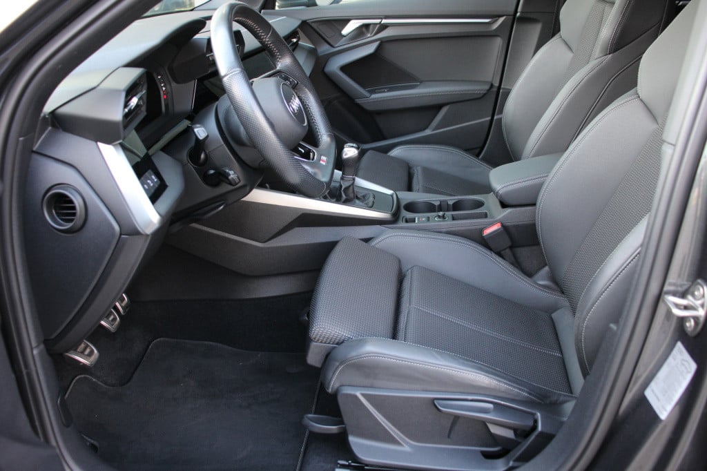 Audi A3 sportback 30 tfsi s edition | 26dkm