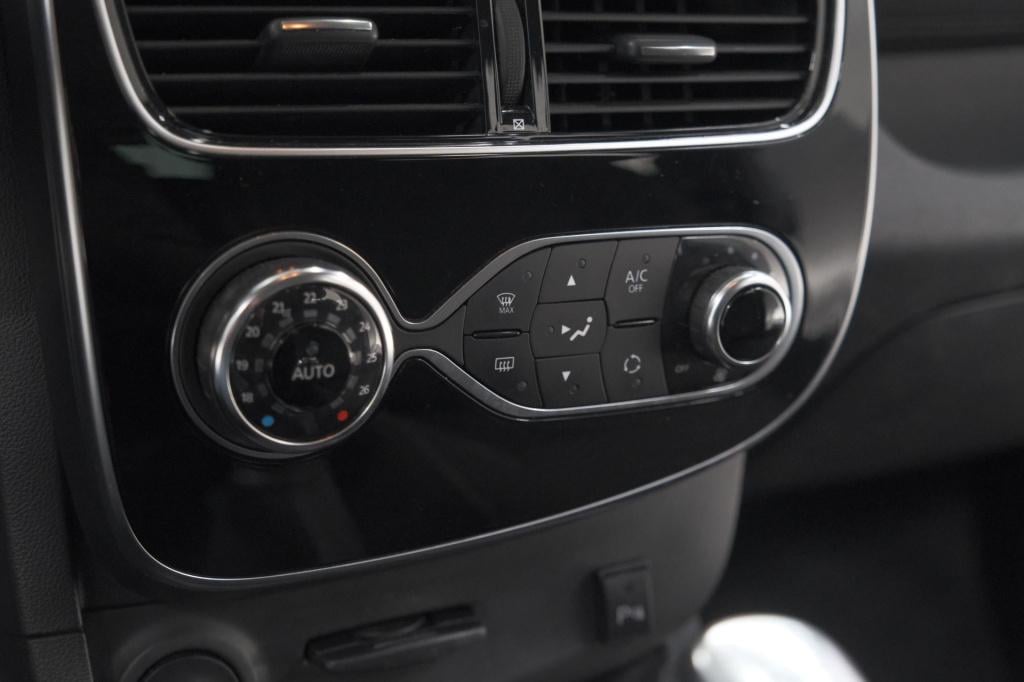 Renault Clio tce 90 limited | camera | navigatie | parkeersensoren | climat