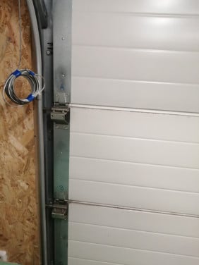 Garage deur te koop.