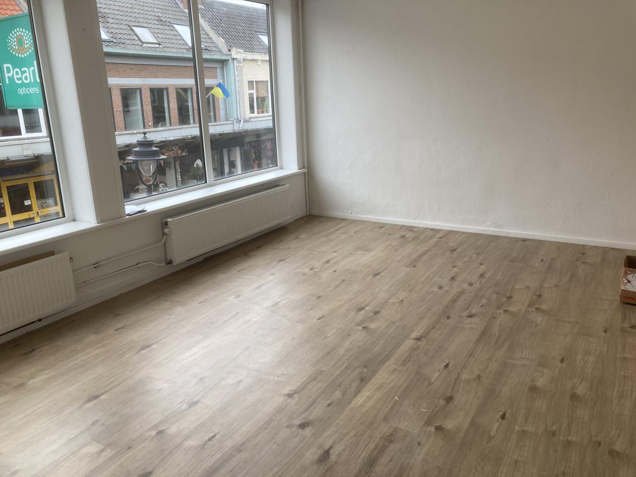 Bovenwoning centrum Oostburg te huur