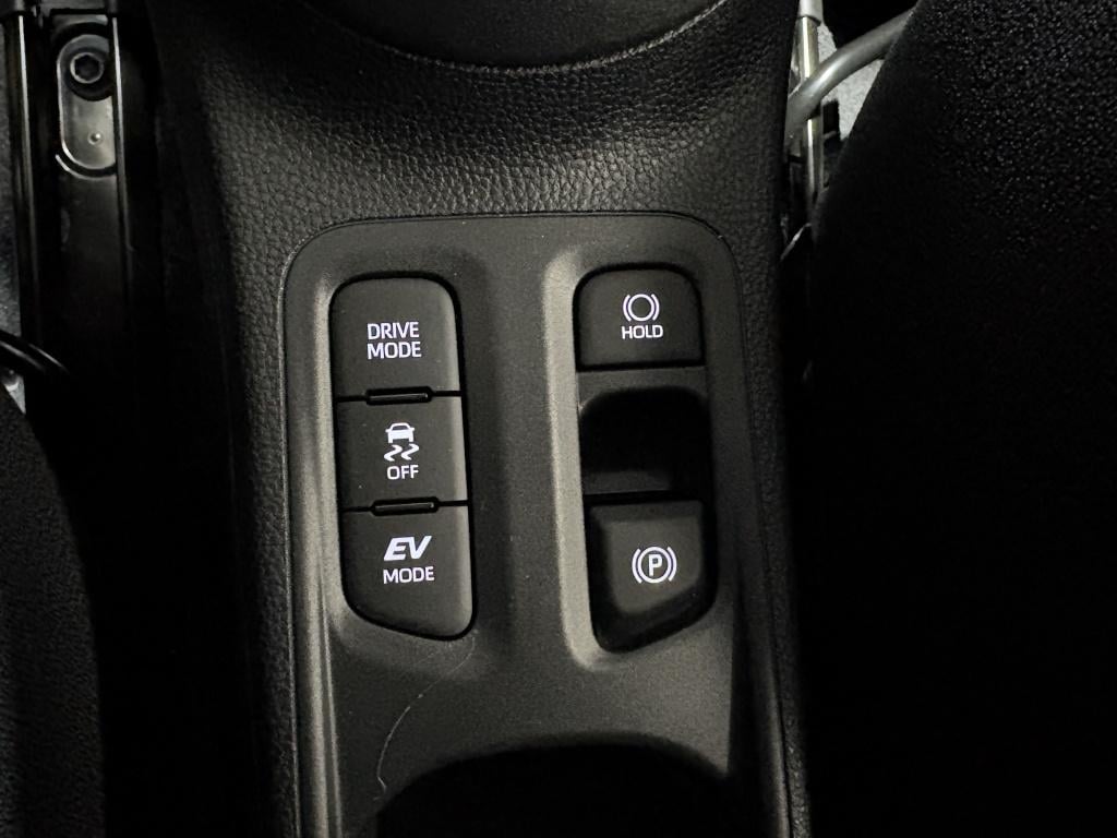 Toyota Aygo x 15 hydrid play | black & white |