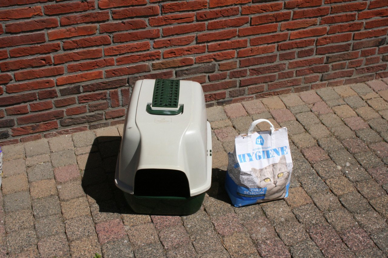 Transport box en een kattenbak