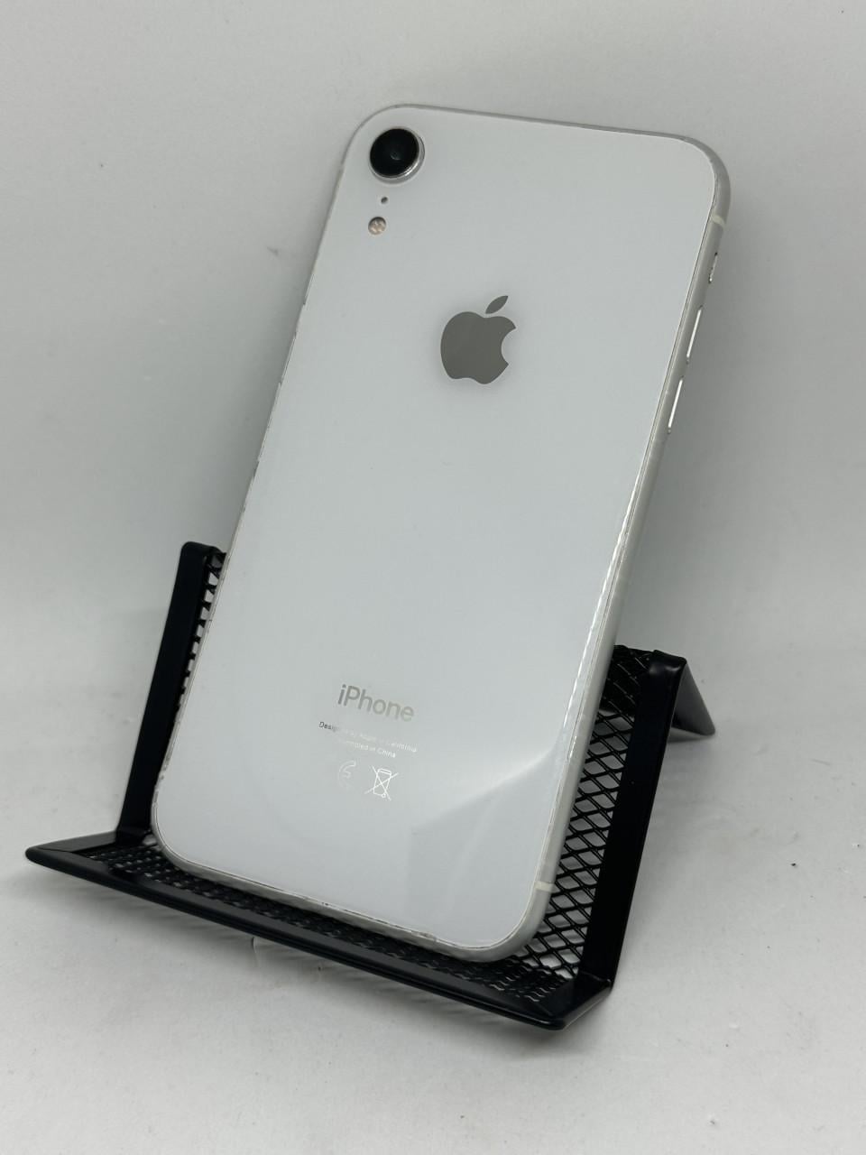 IPhone XR  wit  64GB