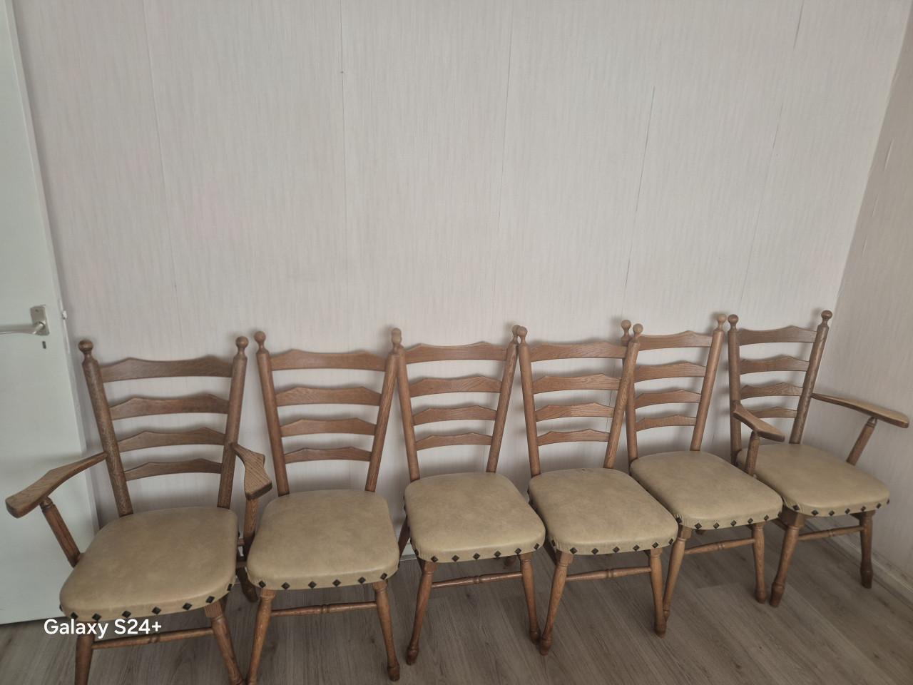 Eetkamer stoelen