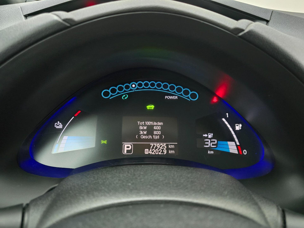 Nissan Leaf occasion acenta 30 kwh met parkeercamera | tweedehands nissan l