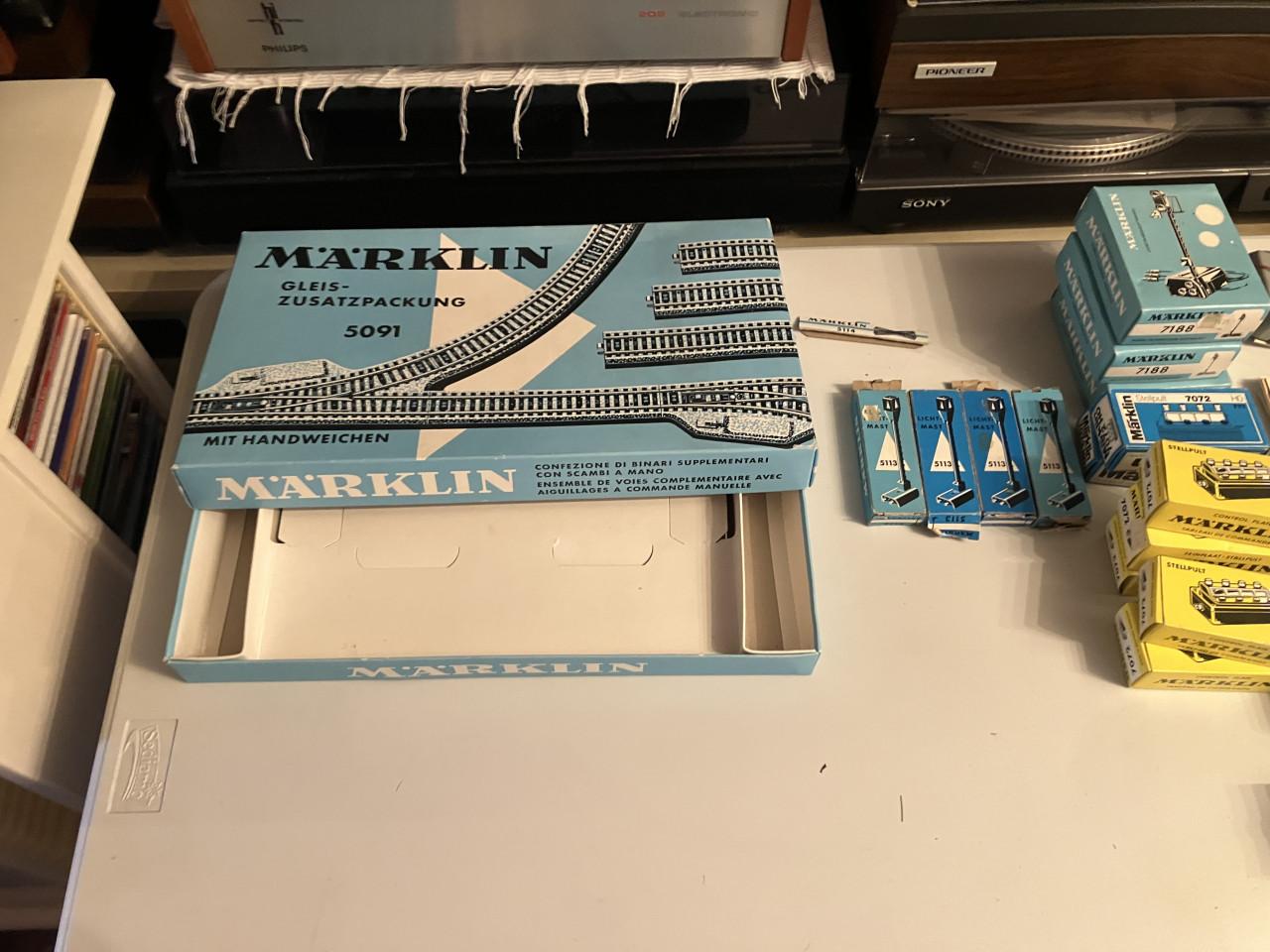 Märklin HO spoor wissels overgang seinen trafos