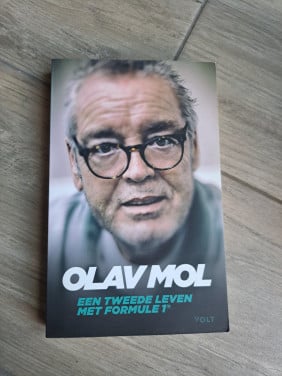 Een tweede leven met formule 1 van Olav Mol