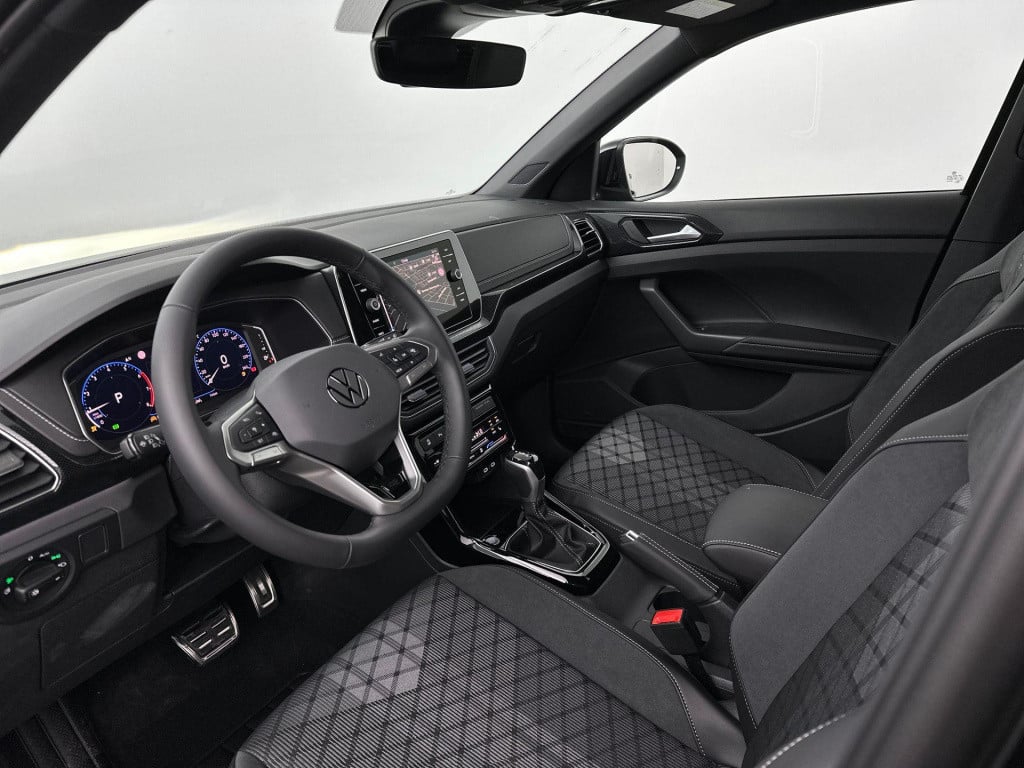 Volkswagen T-cross r-line-edition 1.5 110 kw / 150 pk tsi suv 7 versn