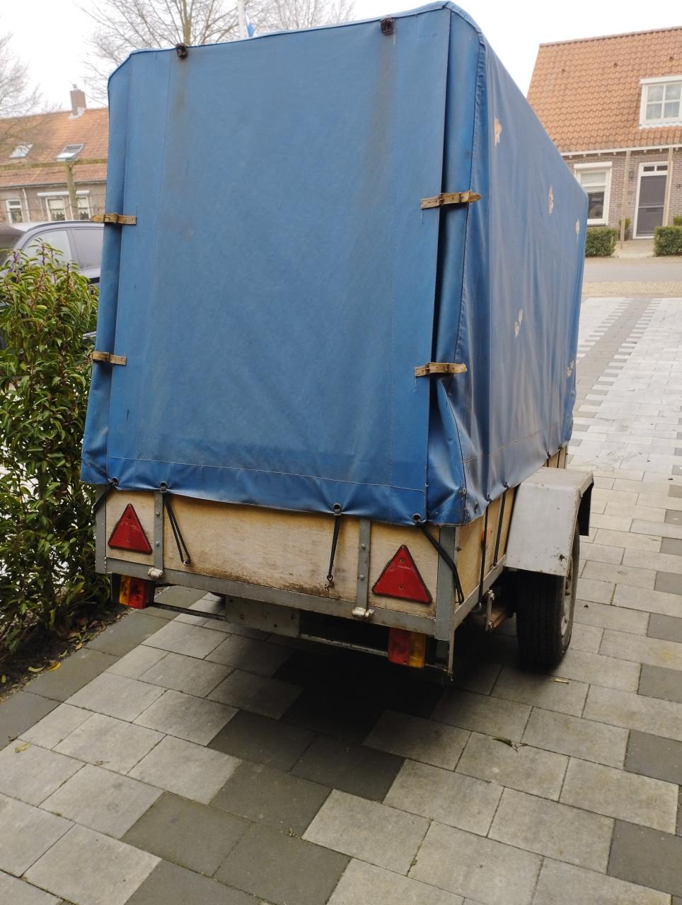 Aanhanger met huifje