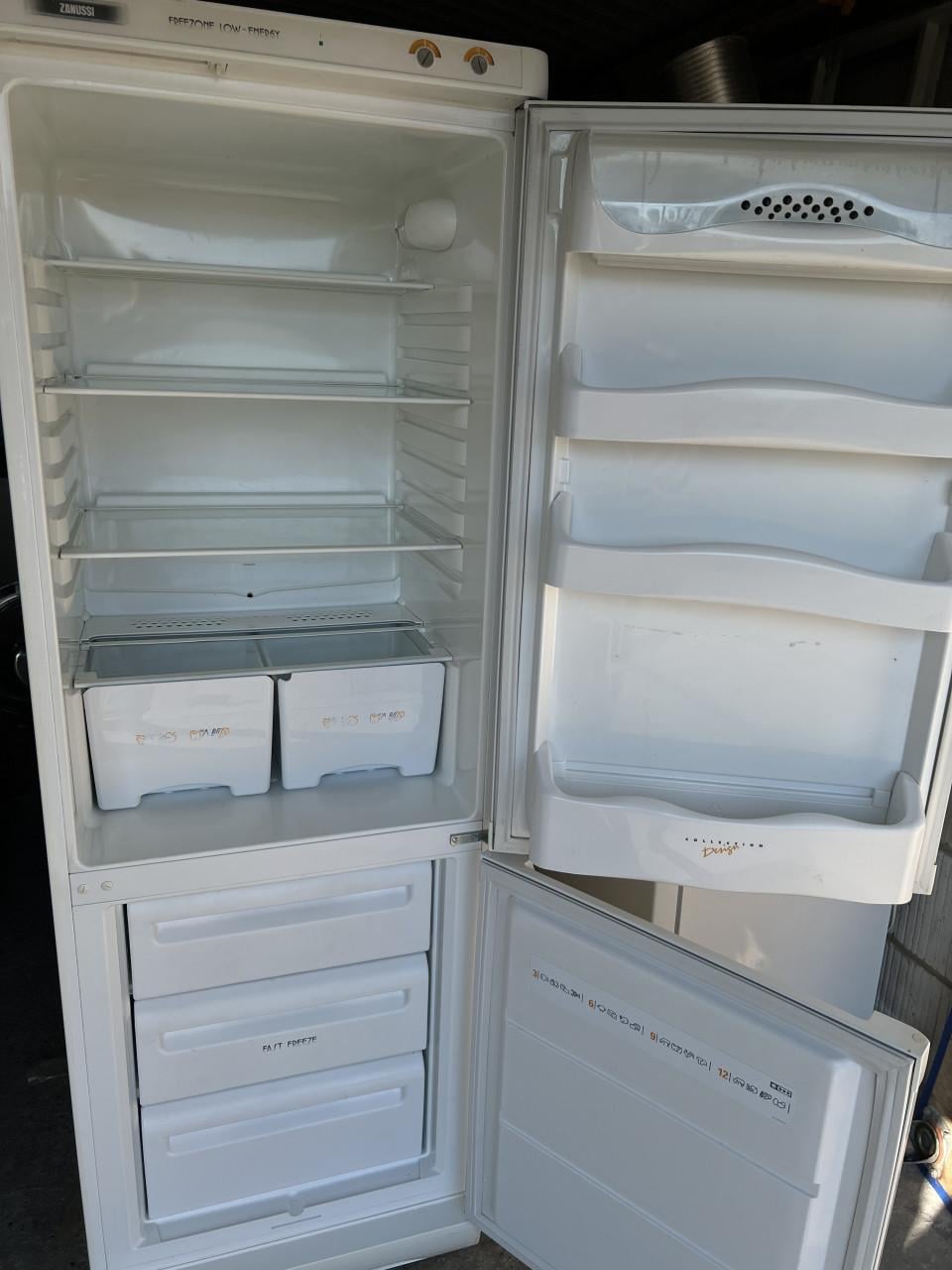 Koel vries combinatie koelkast vriezer 175x60 cm. Energieklasse A+