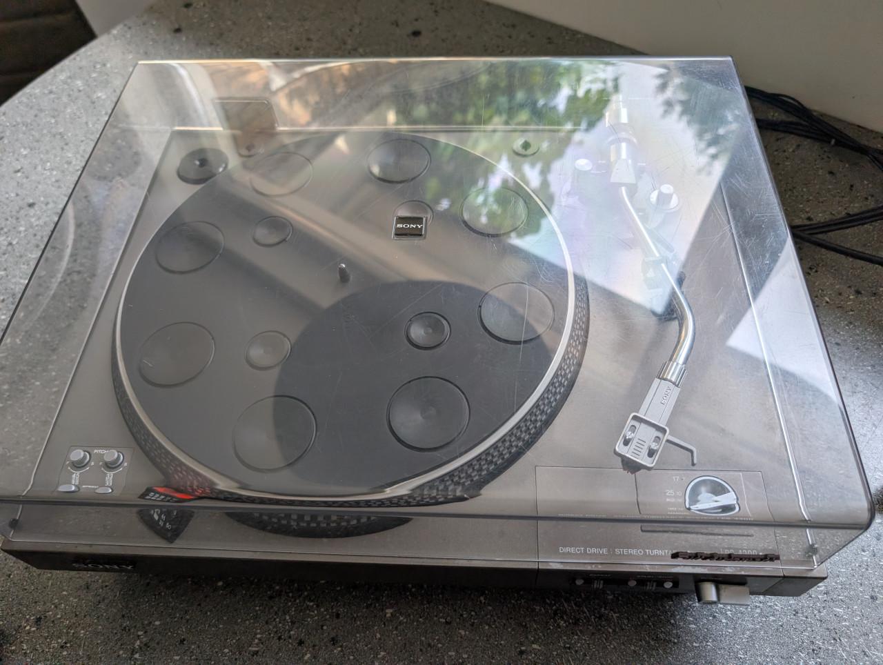 Platenspeler Sony ps4300 met AT element