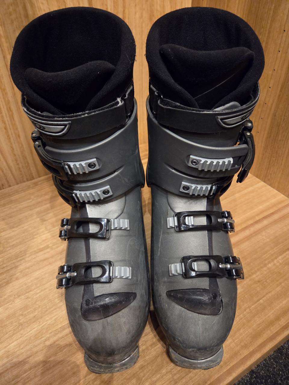 Salomon heren skischoen maat 30/30,5 gratis ski-tas