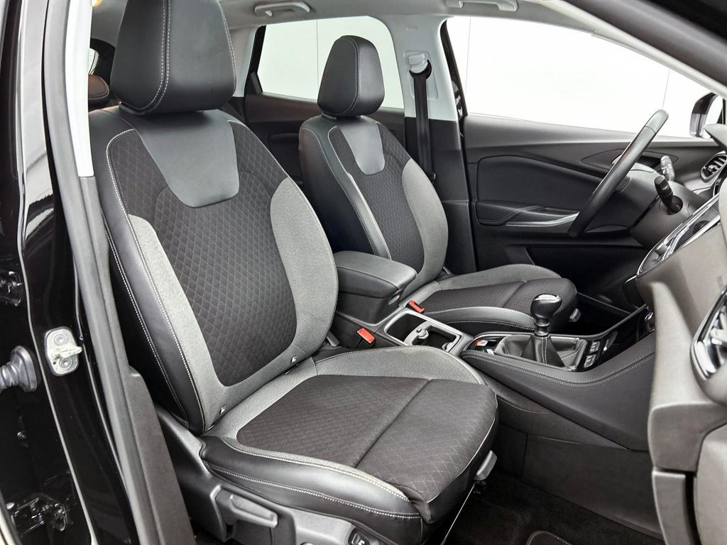 Opel Grandland X 1.2 turbo business executive| trekhaak | panoramadak |