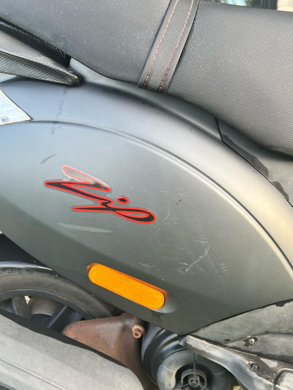 Piaggio Zip 2018 – Mat Grijs