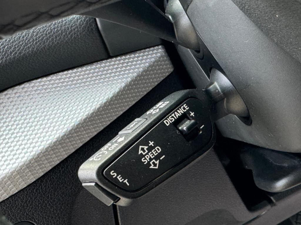 Audi Q2 audi q2 1.5 tfsi * s edition * virtual * camera * black pack