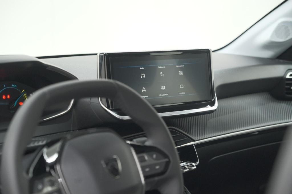 Peugeot 208 1.2 hybrid 110 e-dcs6 style | direct leverbaar | apple carplay 