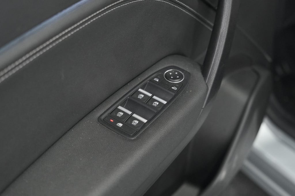 Renault Captur mild hybrid 140 edc techno | camera | navigatie | apple carp