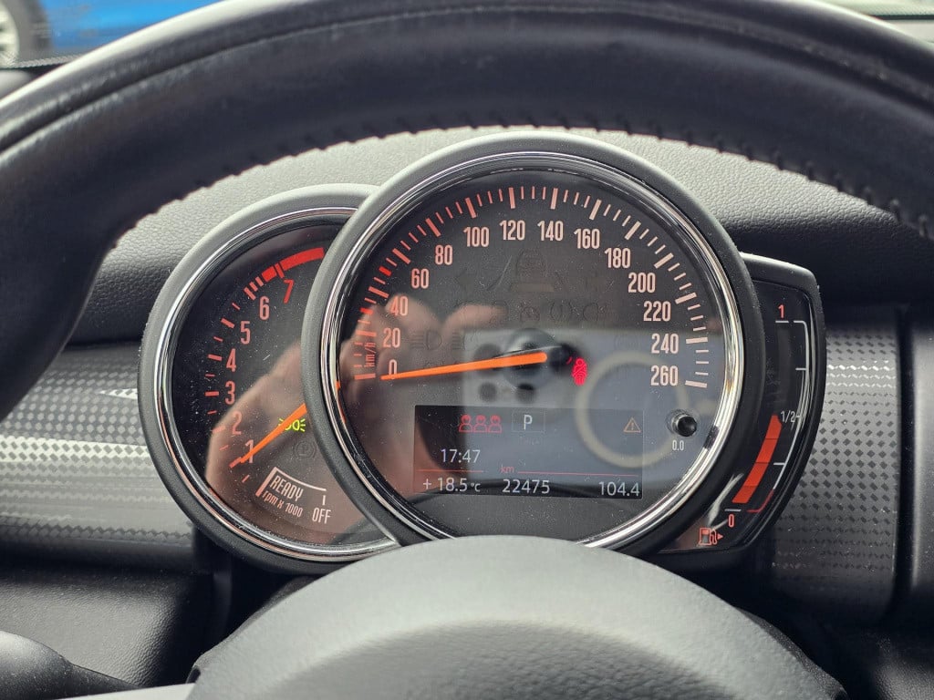 Mini Cooper mini 1.5 chili slechts 22.000 km!!