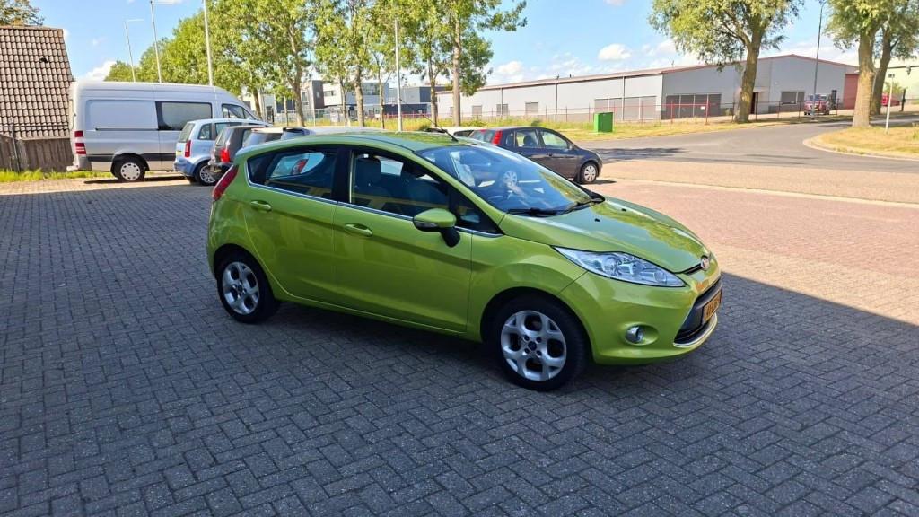 Ford Fiesta 1.25 Titanium 5deurs bj:2010 airco 143.000km i.z.g.st