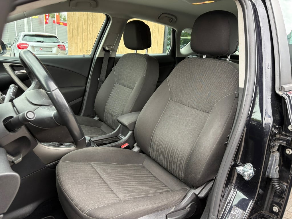 Opel Astra 1.4 turbo edition