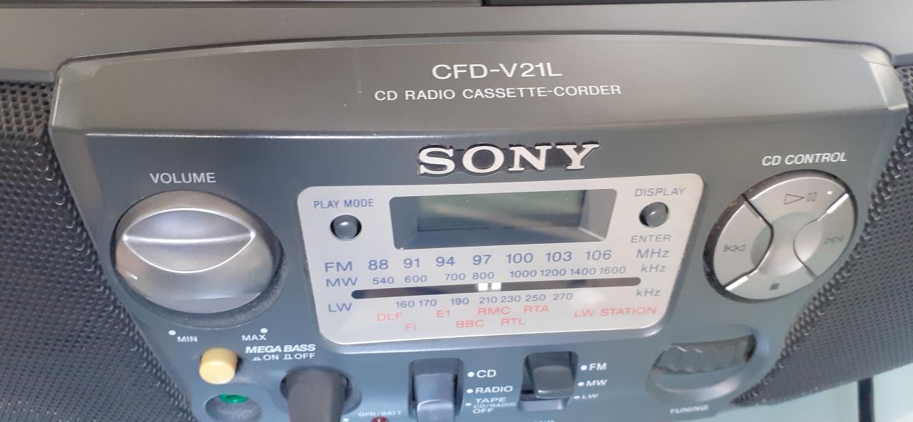 Sony draagbare radio cd cassete speler nieuw staat