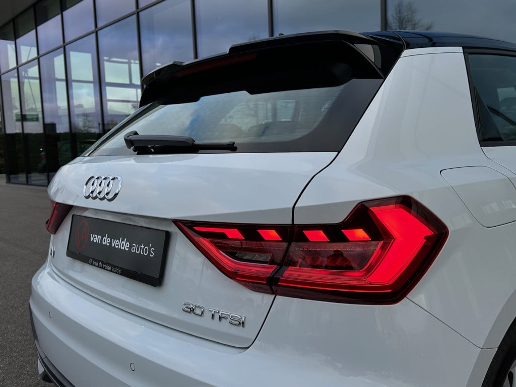 Audi A1 Sportback 30 tfsi 116pk s-tronic s-line | navi | virtual cockpit | 