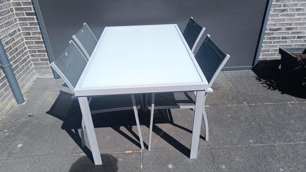 Tuintafel met 4 stoelen