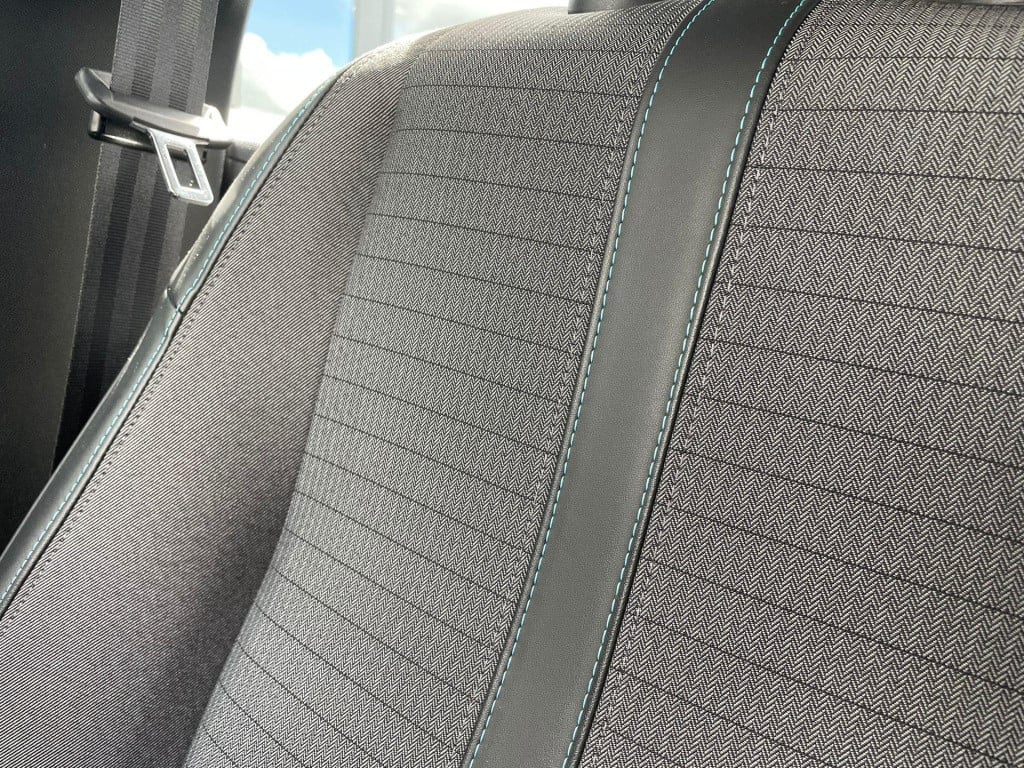 Peugeot 208 ev active 50 kwh automaat| de enige peugeot die geen olie verbr