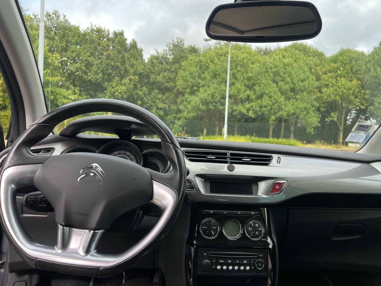 Citroen C3 1.6 VTI Exclusive |Apk | Nap | Airco | Lage KM | Pano | Automaat