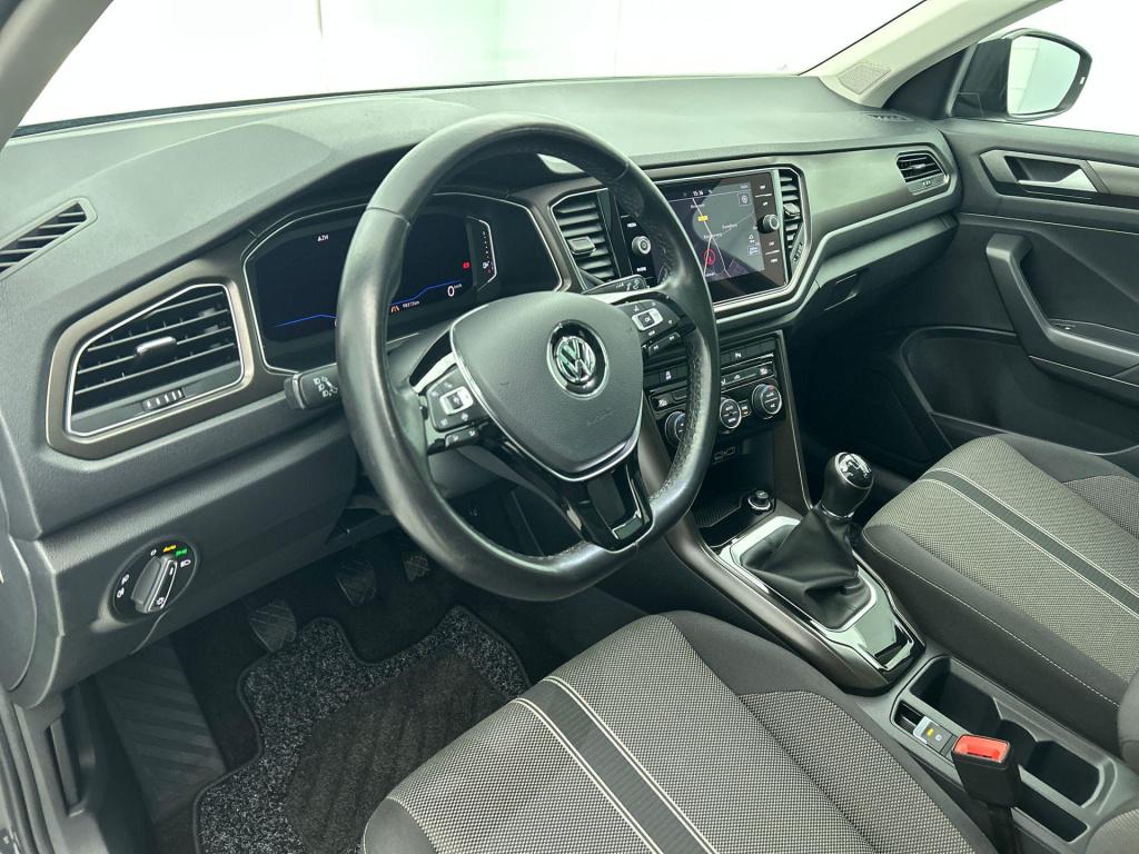 Volkswagen T-roc 1.0 tsi style | lmv | panorama dak | navigatie | parkeer s