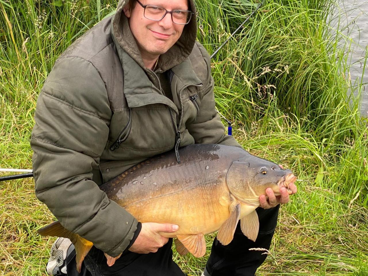 €17,50 voor een jaarvissen met 2 hengels in een zeer mooie Karper gebied.