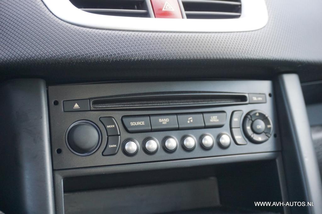 Peugeot 207 1.4 vti style, 21.000 km, uniek!!