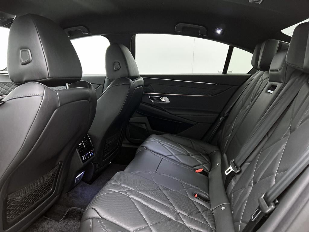 Ds Ds 9 e-tense rivoli+ 250 | rijklaar | lounge achterbank |