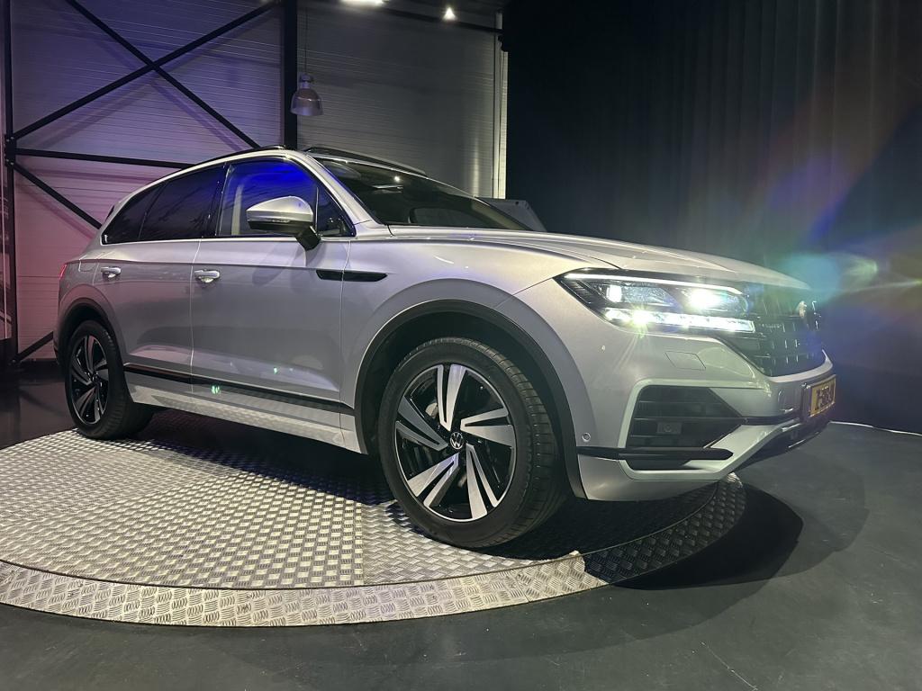 Volkswagen Touareg 3.0 tsi ehybrid 4motion atmosphere *luchtvering*trekhaak