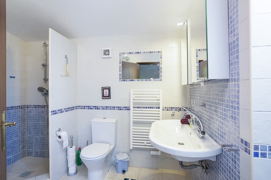 Algarve, privé villa, zwembad, dicht bij strand, 6 pers. Voor u alleen.
