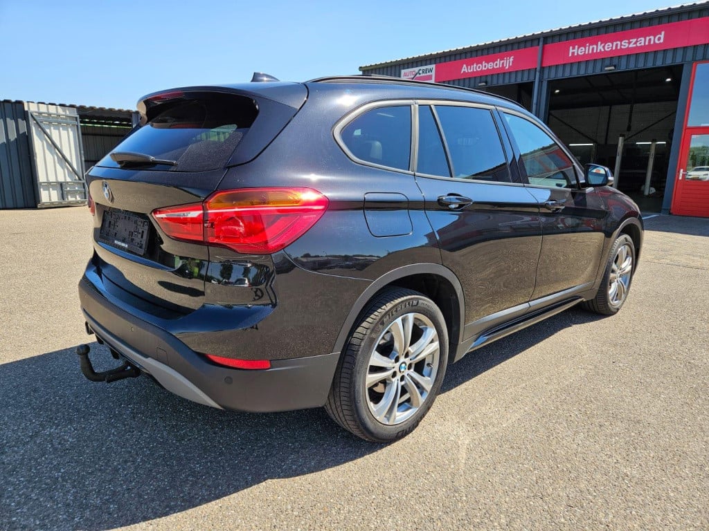 BMW X1 sdrive18i high executive