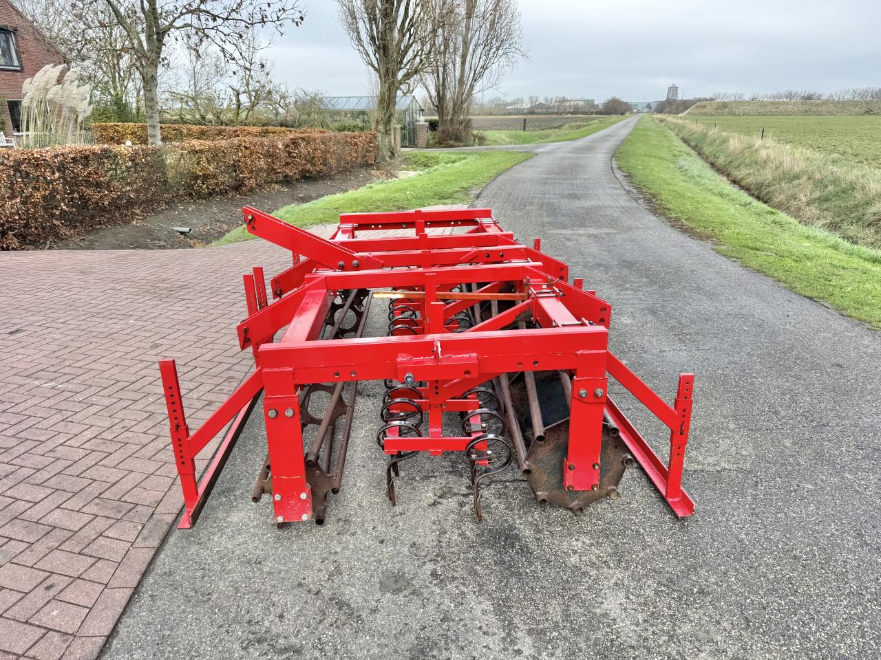 Front/achterbouw zaaibedbereider